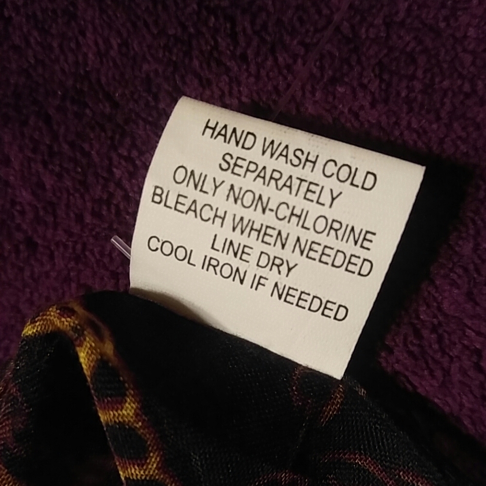 Large Scarf - Picture 6 of 6